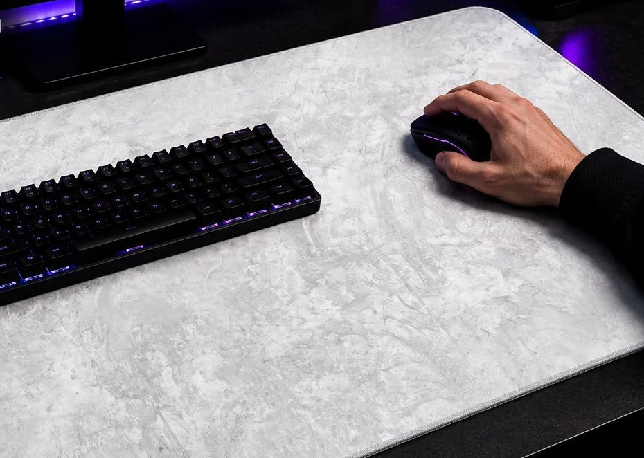 GL1TCH Mousepad ( White )